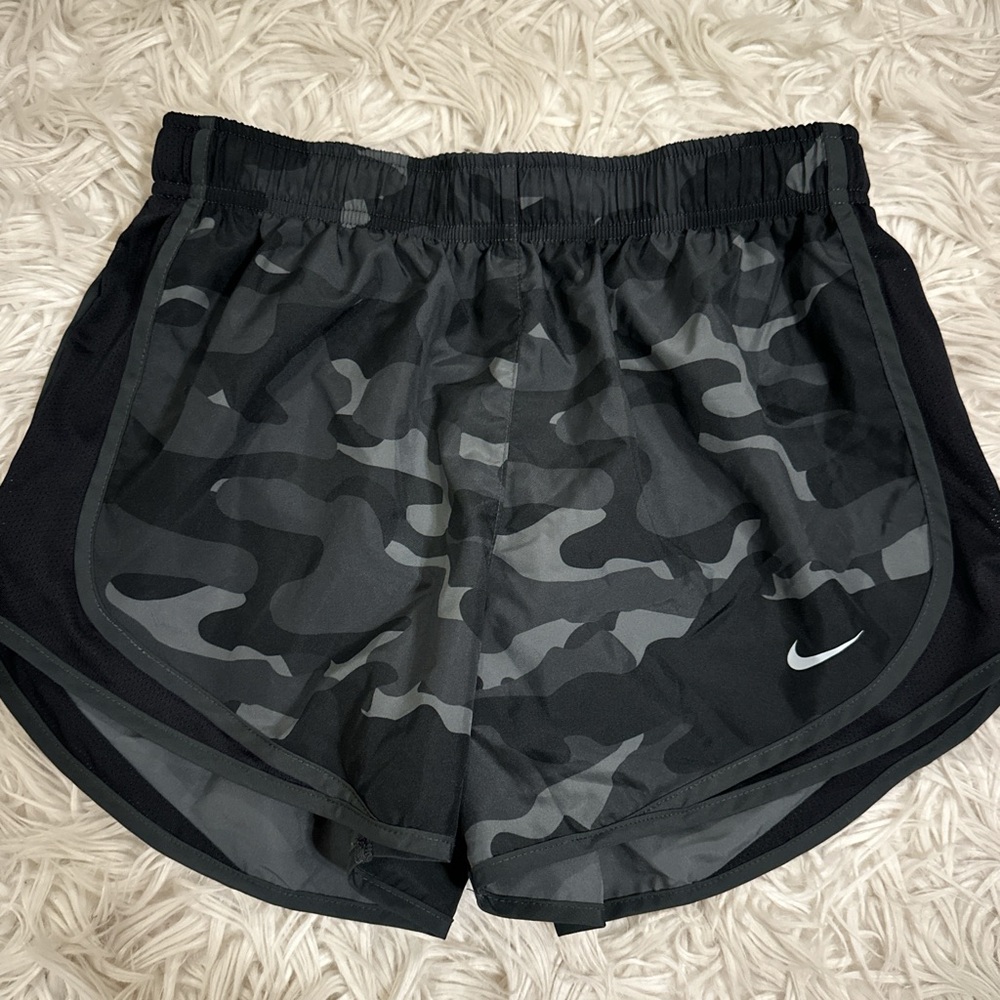 Nike Women's Athletic Shorts in Black and Gray Camo